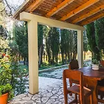 Uros In Nature With Pool Apartamento