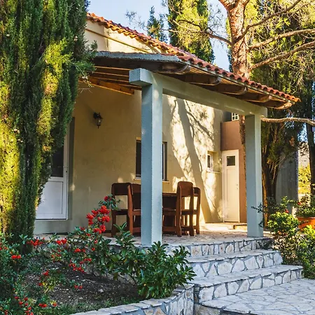Lägenhet Uros In Nature With Pool